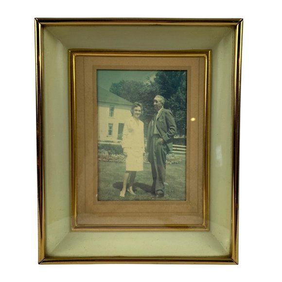 Art Deco Gold-Tone Metal Frame Shadow Box Red Back Easel Stand 50s Couple - Picture 1 of 9